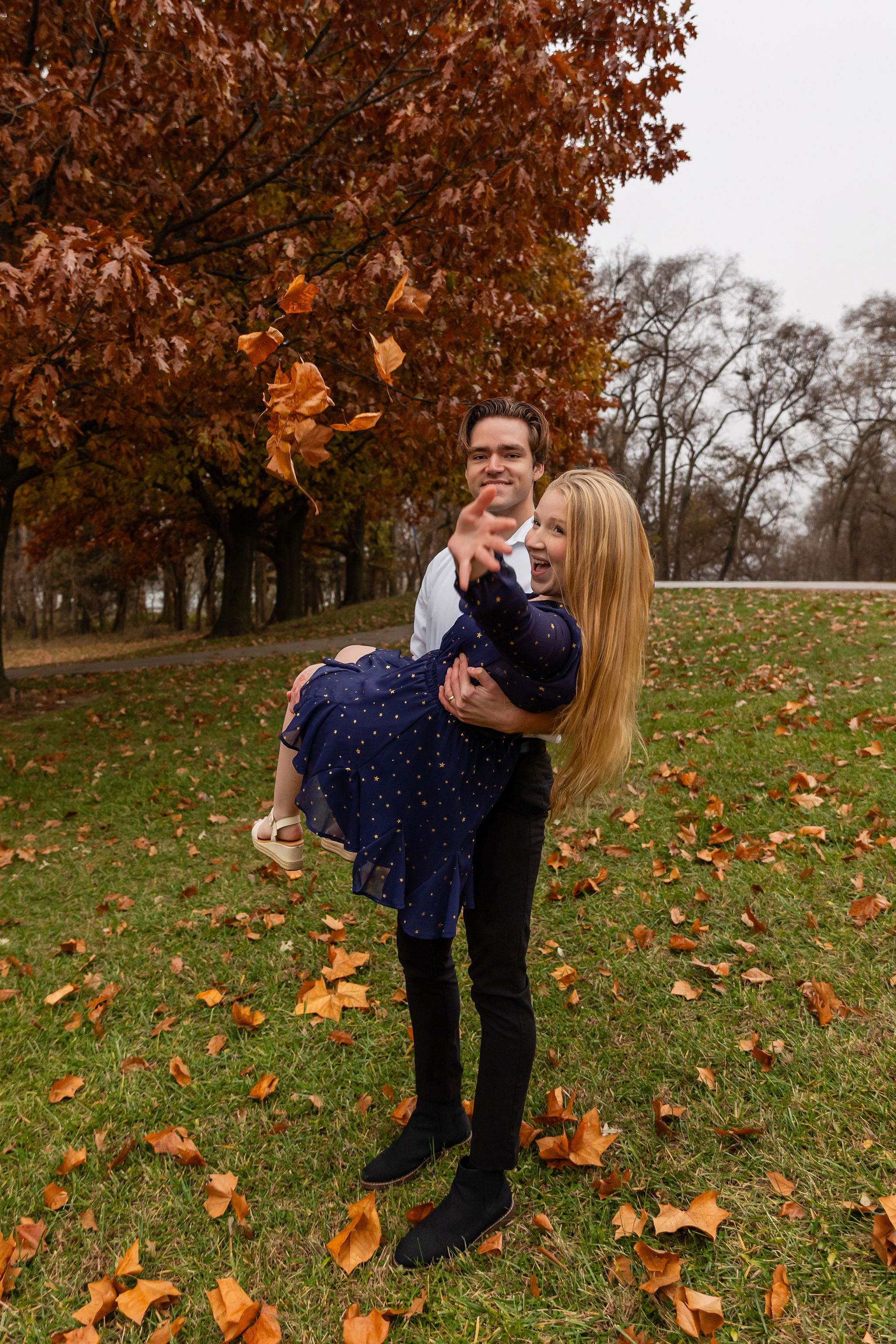 Engagement photo 35.